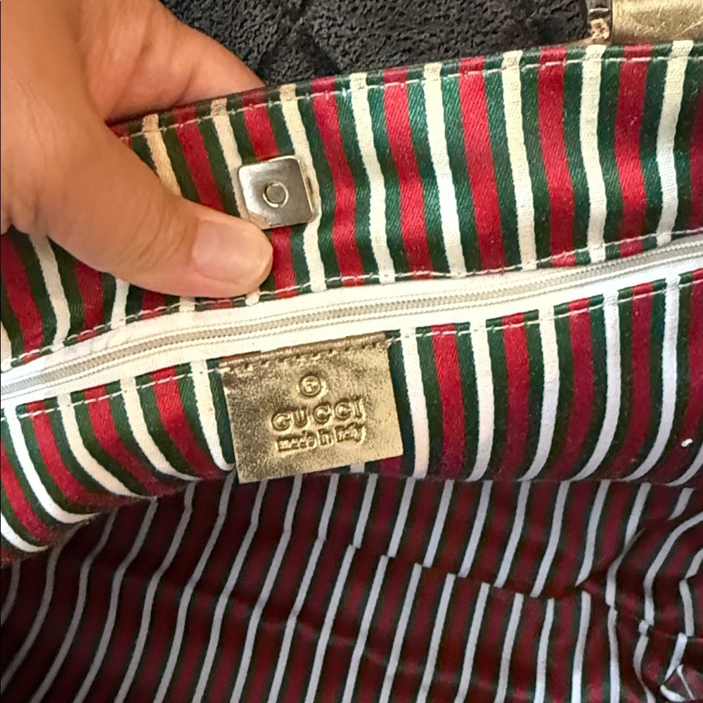 Gucci Beige and Gold Signature Tote - Picture 7 of 8